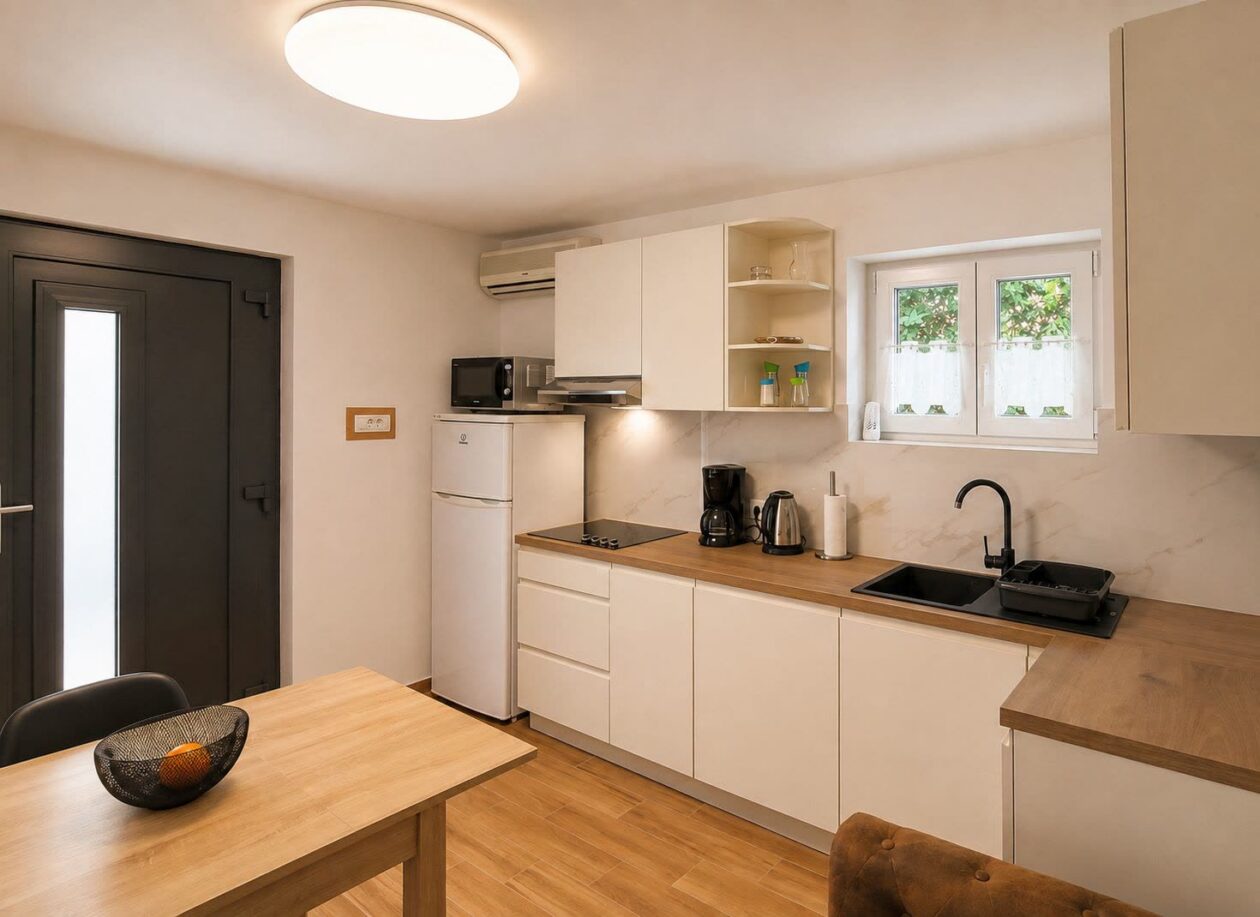 Apartman Carmen A1 – KUHINJA 1