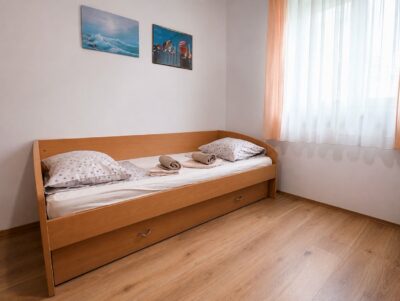 Apartman Carmen A2 – DNEVNA SOBA