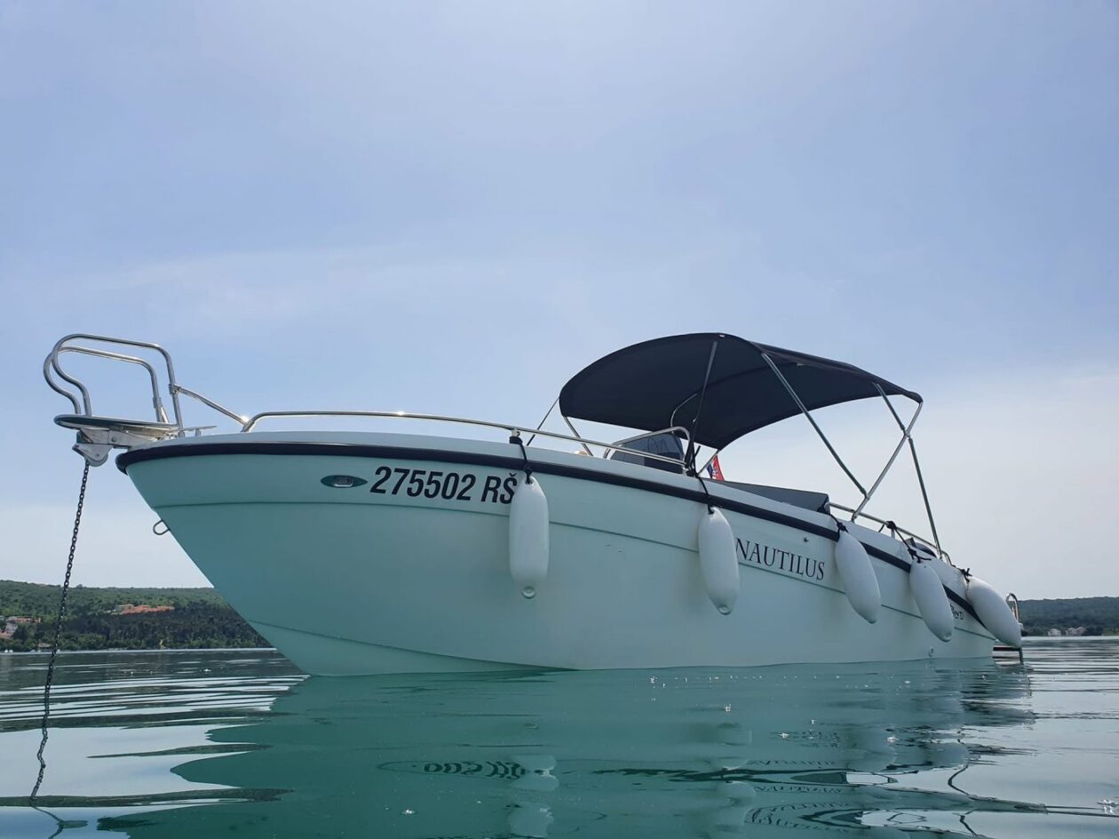 Gliser za najam - Boats MS